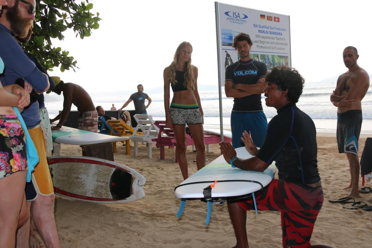 Surf'N Lanka - Surf School Hotel Уелигама Екстериор снимка